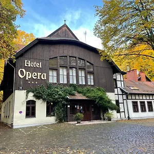 Opera 3* Sopot